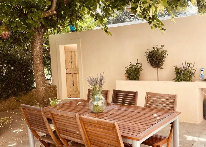 Mas Belvega Couette-café La Baume-de-Transit