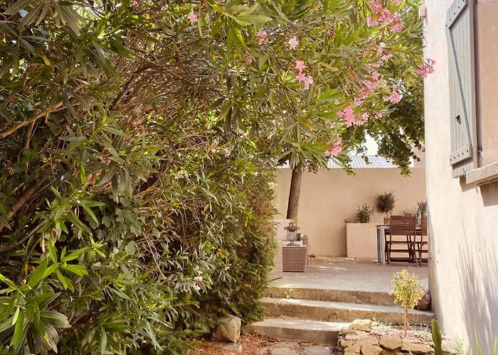 Mas Belvega 3* La Baume-de-Transit